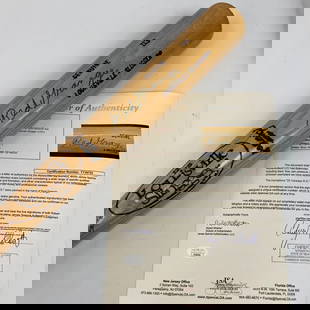Red Grange Signed Louisville Slugger Bat NFL HOF JSA Authenticated: Red Grange Signed Louisville Slugger Bat NFL HOF JSA Authenticated This signed Louisville Slugger baseball bat features the autograph of football legend Red Grange, a Hall of Famer known for his outst