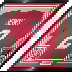 Framed Derrick Henry Autographed Jersey Alabama Crimson Tide JSA COA 33x42: Framed Derrick Henry Autographed Jersey Alabama Crimson Tide JSA COA 33x42 This is a framed, autographed college jersey of Derrick Henry, showcasing his number and team colors from the Alabama Crimson