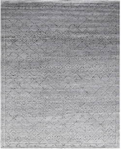 8 x 9.8 Gray Handwoven Modern Wool Area Rug India: 8 x 9.8 Gray Handwoven Modern Wool Area Rug India Enhance your living space with this exquisite 8 x 9.8 Handmade Modern Wool Rug in Gray. Meticulously crafted by skilled artisans, this handwoven rug s