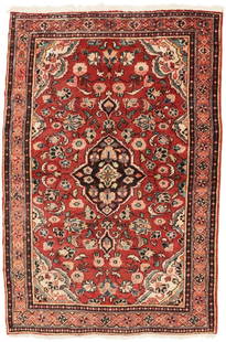 Vintage Floral Semi-Antique Wool Oriental Rug 4'3 x 6'5 Hand-Knotted: Vintage Floral Semi-Antique Wool Oriental Rug 4'3 x 6'5 Hand-Knotted Enhance your home with this exquisite semi-antique wool Oriental rug, featuring a captivating floral design that adds a touch of vi