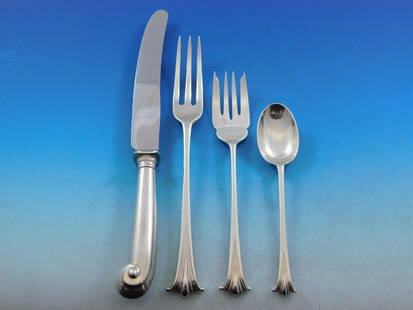 Worcester English Onslow Sterling Silver 4-Piece Dinner Set: Worcester English Onslow Sterling Silver 4-Piece Dinner Set Enhance your dining experience with this beautiful English Onslow 4-piece dinner size place setting by Worcester. Crafted from high-quality