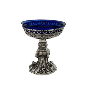 Italian 925 Sterling Silver Leaf Chased Blue Glass Salt Holder 3.5": Italian 925 Sterling Silver Leaf Chased Blue Glass Salt Holder 3.5" This exquisite salt holder showcases fine Italian craftsmanship, made from 925 sterling silver with a striking blue glass insert. Th