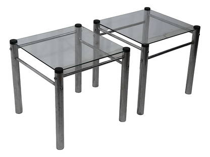 Vintage 1970's Chrome Glass End Tables Pair 16x16x15.25: Vintage 1970's Chrome Glass End Tables Pair 16x16x15.25 Classic pair of vintage 1970's chrome and glass end, or small side tables, in good vintage condition. both tables are structurally sound and stu