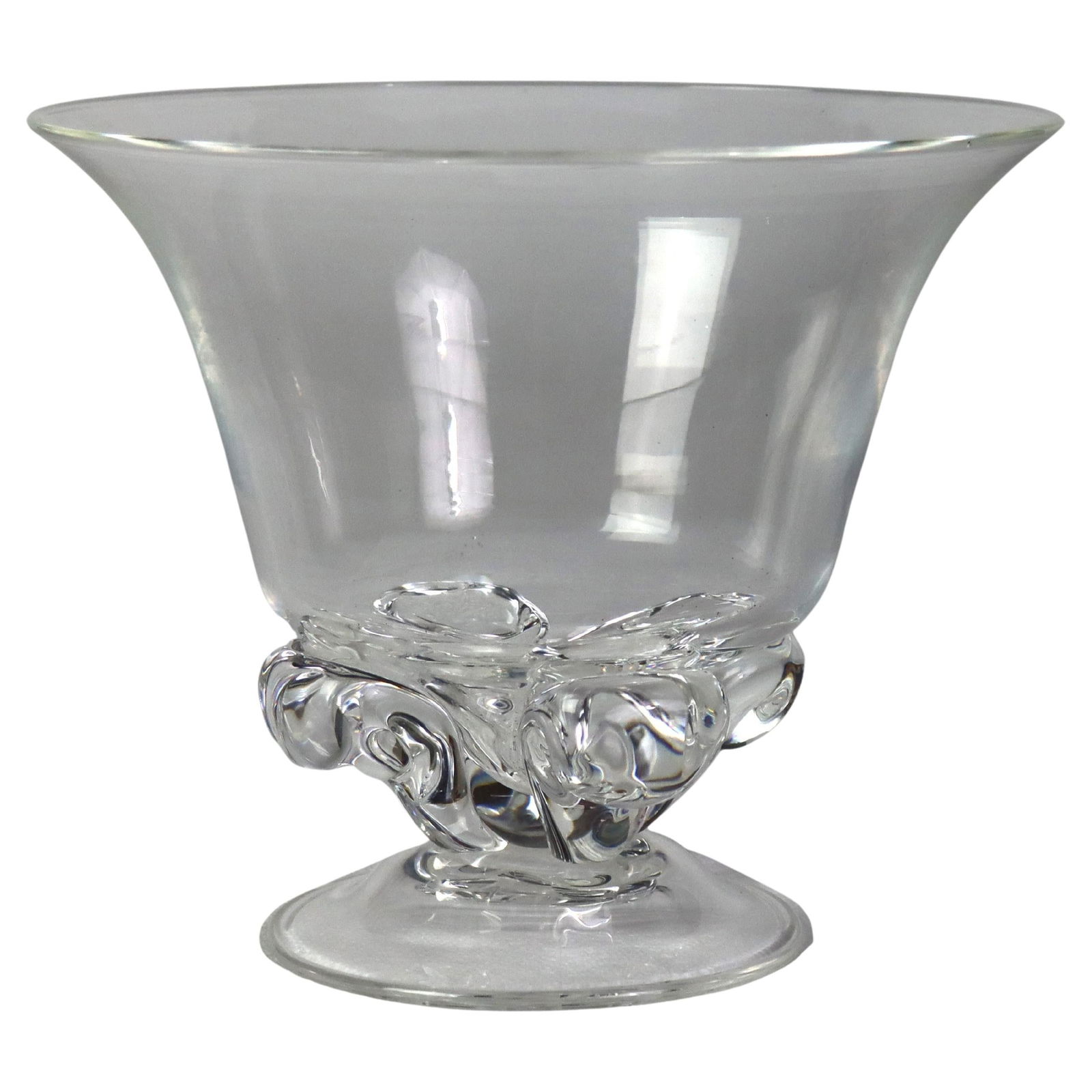 Vintage Steuben Crystal Glass Compote C1950 7in Elegant Centerpiece: Vintage Steuben Crystal Glass Compote C1950 7in Elegant Centerpiece This exquisite Vintage Steuben Crystal Glass Compote, crafted circa 1950, is a stunning addition to any collection. With its elegant