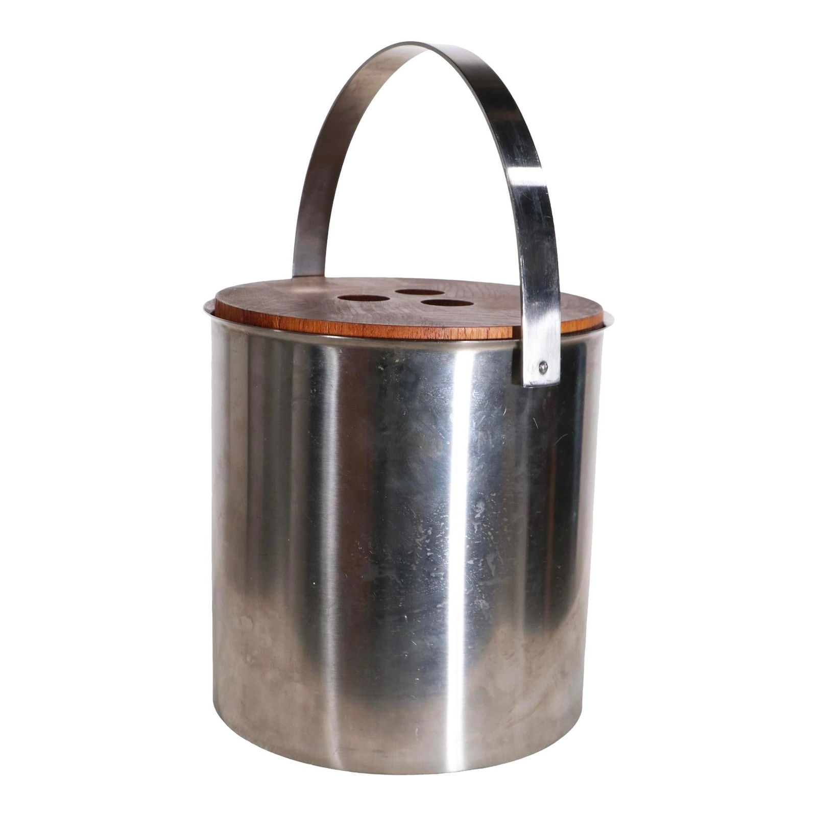 Arne Jacobsen Mid Century Ice Bucket Stelton Stainless Steel Wood 12": Arne Jacobsen Mid Century Ice Bucket Stelton Stainless Steel Wood 12" Elevate your barware collection with this iconic Mid Century ice bucket designed by Arne Jacobsen for Stelton. Crafted in Denmark