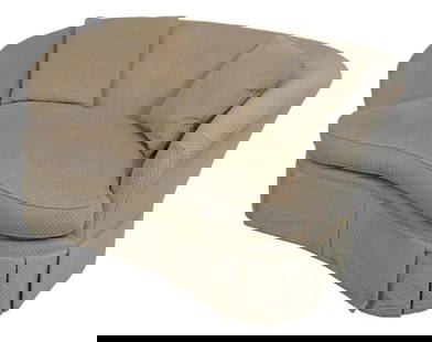 Elegant Pearson Kidney Shape Gold Upholstered Loveseat with Pillows: Elegant Pearson Kidney Shape Gold Upholstered Loveseat with Pillows This Pearson Kidney Shape Upholstered Loveseat is a stunning addition to any living space, featuring a quality construction and a be