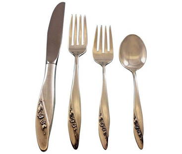 Gorham Blithe Spirit Sterling Silver Flatware Set for 8 - 36 Pieces with Storage Chest: Gorham Blithe Spirit Sterling Silver Flatware Set for 8 - 36 Pieces with Storage Chest Enhance your dining experience with this exquisite Blithe Spirit Sterling Silver Flatware Set by Gorham. This com