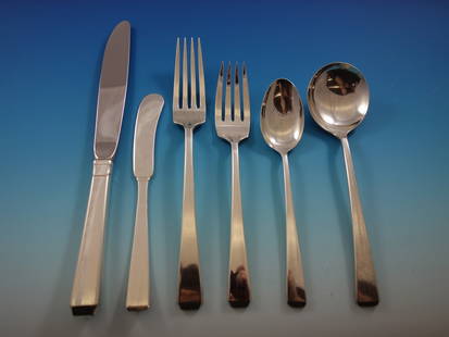 Towle Craftsman Sterling Silver Flatware Set 299 Pieces with Bonus Storage Chest: Towle Craftsman Sterling Silver Flatware Set 299 Pieces with Bonus Storage Chest Introducing the Craftsman by Towle Sterling Silver Flatware Set, an exceptional collection comprising 299 pieces design
