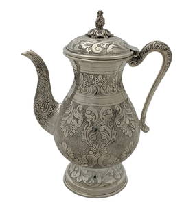 Handmade 925 Sterling Silver Oil Pitcher 7.25 Inches Chased Leaf Design: Handmade 925 Sterling Silver Oil Pitcher 7.25 Inches Chased Leaf Design This exquisite oil pitcher is crafted from fine 925 sterling silver, showcasing a beautiful handmade chased leaf applique design