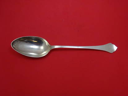 Reed & Barton Sterling Silver Serving Spoon 11 5/8" Classic Design: Reed & Barton Sterling Silver Serving Spoon 11 5/8" Classic Design This exquisite serving spoon by Reed & Barton is crafted from high-quality sterling silver. Measuring 11 5/8" in length, it features