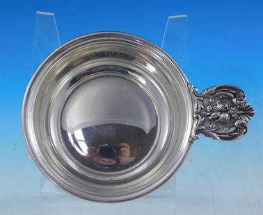 Reed and Barton Francis I Sterling Silver Porringer Bowl 6": Reed and Barton Francis I Sterling Silver Porringer Bowl 6" Discover the beauty of the Francis I by Reed and Barton Sterling Silver Porringer, a stunning child's bowl featuring a flat handle. This