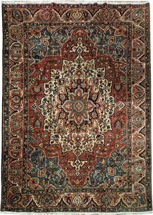 11.3 x 15.7 Antique Persian Bakhtiari Rug Multi-Color Handmade: 11.3 x 15.7 Antique Persian Bakhtiari Rug Multi-Color Handmade Discover the exquisite 11.3 x 15.7 Large Multi-Color Antique Persian Bakhtiari Rug, a stunning piece of craftsmanship that brings warmth