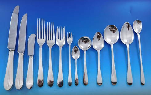 Tiffany & Co Salem Sterling Silver Flatware Set for 12 176 Pieces with Storage Chest: Tiffany & Co Salem Sterling Silver Flatware Set for 12 176 Pieces with Storage Chest Introducing the Salem Flatware Set by Tiffany & Co., a stunning collection of 176 pieces crafted from high-quality