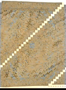 Vintage Hand-Knotted Floral Rug 8'8 x 12'3 Wool Antique Style: Vintage Hand-Knotted Floral Rug 8'8 x 12'3 Wool Antique Style Experience the timeless elegance of this Antique Distressed Oriental Rug, featuring a traditional floral design in muted colors such as be