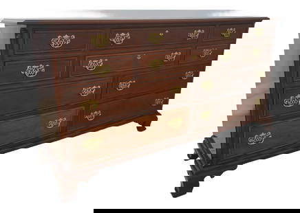 Stickley Chippendale Mahogany Dresser C.1994 High Quality Construction: Stickley Chippendale Mahogany Dresser C.1994 High Quality Construction This Stickley Chippendale Mahogany Bedroom Dresser, crafted circa 1994, showcases exquisite detail and high-quality construction.