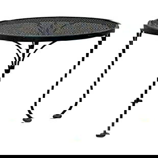 Vintage Wrought Iron Side Table Inspired by Russell Woodard: Vintage Wrought Iron Side Table Inspired by Russell Woodard Embrace mid-century outdoor elegance with this vintage wrought iron side table, inspired by the iconic designs of Russell Woodard. This piec