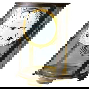 Seth Thomas Antique Crystal Oval Mantel Clock Early 20th Century: Seth Thomas Antique Crystal Oval Mantel Clock Early 20th Century This exquisite antique oval mantel clock, crafted by Seth Thomas, showcases a stunning crystal case that reflects the elegance of early