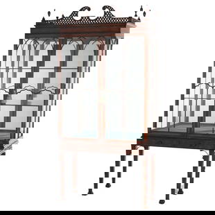 Chinese Chippendale Mahogany China Cabinet with Reticulated Crest: Chinese Chippendale Mahogany China Cabinet with Reticulated Crest This exquisite Chinese Chippendale Mahogany China Cabinet features a stunning reticulated crest, showcasing craftsmanship from the lat