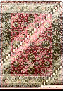 Handmade 8' x 10' Agra Wool Rug with Floral Motifs: Handmade 8' x 10' Agra Wool Rug with Floral Motifs Introducing the 8' x 10' Fine Quality Agra Rug, a stunning embodiment of traditional craftsmanship and elegant design. This exquisite Handmade Agra R