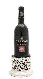 Elegant 925 Sterling Silver Leaf & Floral Bottle Holder 3.75" x 5": Elegant 925 Sterling Silver Leaf & Floral Bottle Holder 3.75" x 5" This exquisite bottle holder is crafted from fine 925 sterling silver and showcases intricate handmade open chased leaf and floral