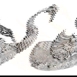 Gorham Sterling Silver & Crystal Swan 3 x 6 x 5 Decorative Piece 1940: Gorham Sterling Silver & Crystal Swan 3 x 6 x 5 Decorative Piece 1940 This exquisite Sterling Silver and Crystal Swan, crafted by Gorham Manufacturing Company, is a stunning decorative piece that adds
