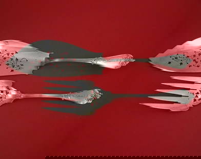 Tiffany & Co Beekman Sterling Silver Fish Serving Set 2pc 12.5in Server 10in Fork: Tiffany & Co Beekman Sterling Silver Fish Serving Set 2pc 12.5in Server 10in Fork Elevate your dining experience with this exquisite Beekman by Tiffany & Co. Sterling Silver Fish Serving Set. Crafted