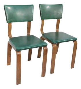 Thonet Mid Century Bentwood Green Dining Chairs Pair: Thonet Mid Century Bentwood Green Dining Chairs Pair Classic Mid Century Dining, Cafe, Bistro chairs, by Thonet. The chairs are structurally sound and sturdy, both show overall cosmetic wear, normal a