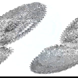 Set of 3 Antique Hawkes Style Cut Glass Bowls C1890: Set of 3 Antique Hawkes Style Cut Glass Bowls C1890 This set features three exquisite antique brilliant cut glass bowls, crafted in the late 19th century around 1890, showcasing the elegant style remi