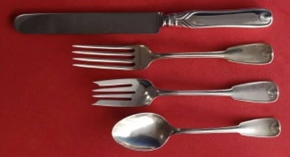 Tiffany & Co. Palm Pattern Sterling Silver 4-Piece Place Setting: Tiffany & Co. Palm Pattern Sterling Silver 4-Piece Place Setting Discover the elegance of the Palm pattern by Tiffany & Co. This exquisite 4-piece regular size place setting is crafted from high-quali