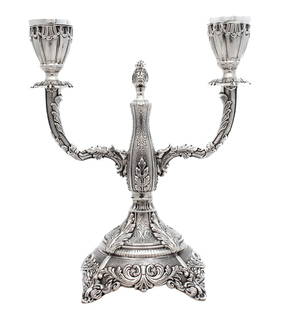 Elegant 925 Sterling Silver 2-Light Candelabra with Leaf Applique: Elegant 925 Sterling Silver 2-Light Candelabra with Leaf Applique This exquisite 2-light candelabra is crafted from fine 925 sterling silver, showcasing a beautiful handmade chased leaf applique desig