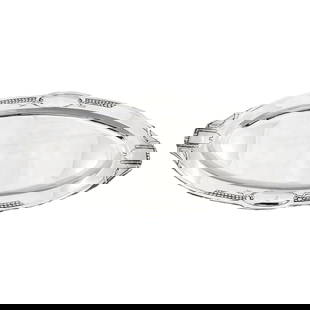 Sterling Silver Art Deco Fish Platter: Sterling Silver Art Deco Fish Platter This exquisite sterling silver Art Deco fish platter, crafted in Austria circa the 1920s, showcases a long, oval shape reminiscent of a fish. The platter features