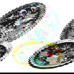 Set of 3 Antique Japanese Nippon Plates C1930 Hand-Painted: Set of 3 Antique Japanese Nippon Plates C1930 Hand-Painted This set of three antique Japanese Nippon plates, crafted circa 1930, showcases exquisite hand-painted designs featuring peacocks and floral