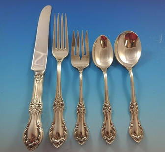 International Sterling Silver Wild Rose Flatware Set 45 Pieces with Storage Chest: International Sterling Silver Wild Rose Flatware Set 45 Pieces with Storage Chest Enhance your dining experience with the exquisite Wild Rose flatware set by International Sterling. This post-1940 Vic