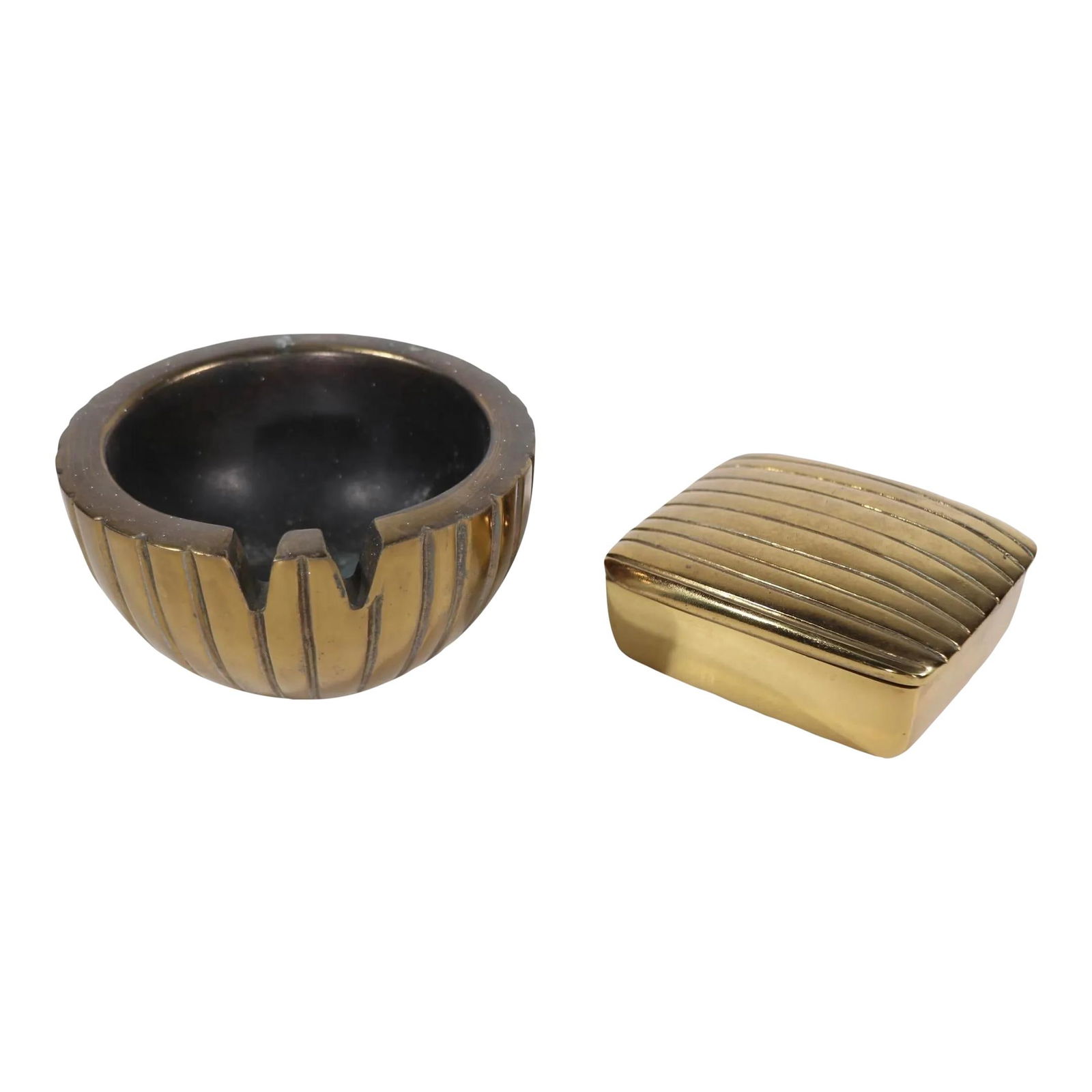 Brutalist Mid Century 2pc Brass Ashtray and Cigarette Box Set by Ben Seibel: Brutalist Mid Century 2pc Brass Ashtray and Cigarette Box Set by Ben Seibel Chic Brutalist Mid Century two piece smoke set designed by Ben Seibel for Jen Fredware, by Raymor, circa 1970's. This voguis