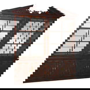 Henredon Traditional Mahogany Breakfront with Lighted Interior 96x19.5x106: Henredon Traditional Mahogany Breakfront with Lighted Interior 96x19.5x106 This impressive Henredon breakfront features a traditional style with a beautiful carved eagle pediment top and a rich figura
