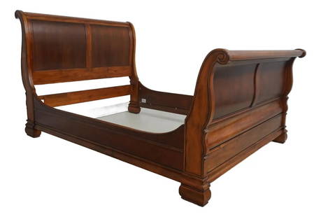 Ethan Allen Queen Walnut Finish Sleigh Bed High Quality Construction: Ethan Allen Queen Walnut Finish Sleigh Bed High Quality Construction This elegant Ethan Allen Queen Size Sleigh Bed features a rich walnut finish and showcases high-quality construction with bolted ra