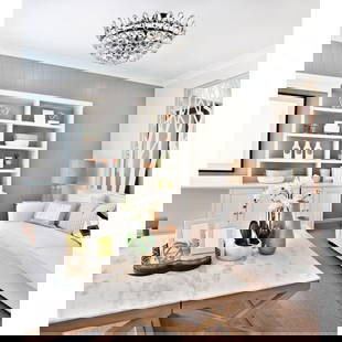 Elegant Emilia 5-Light Black and Clear Flush Mount Chandelier 20": Elegant Emilia 5-Light Black and Clear Flush Mount Chandelier 20" Illuminate your space with the elegant Emilia 5-Light Flush Mount Chandelier, featuring a striking combination of black and clear roya
