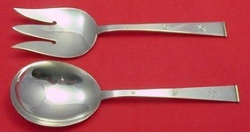 Gorham Golden Snowflake Sterling Silver Salad Serving Set 9 inches: Gorham Golden Snowflake Sterling Silver Salad Serving Set 9 inches This exquisite salad serving set features the elegant Golden Snowflake pattern by Gorham. Crafted entirely from sterling silver, this