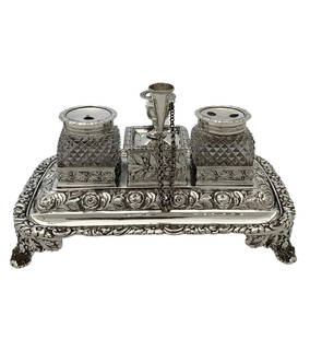 Antique 925 Sterling Silver Crystal Ink Well 5x9 Floral Design: Antique 925 Sterling Silver Crystal Ink Well 5x9 Floral Design This exquisite antique ink well is crafted from 925 sterling silver and features a stunning crystal insert. The piece showcases intricate