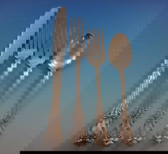 Towle Old Master Sterling Silver Flatware Set for 8 36 Pieces with Storage Chest: Towle Old Master Sterling Silver Flatware Set for 8 36 Pieces with Storage Chest Elevate your dining experience with this exquisite Old Master Sterling Silver Flatware Set by Towle. This set features