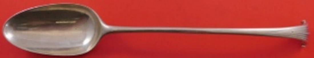 Thomas & William Chawner Georgian Sterling Silver Platter Spoon 11 1/8 in: Thomas & William Chawner Georgian Sterling Silver Platter Spoon 11 1/8 in This exquisite serving piece is an English Georgian Silver Platter Spoon crafted by renowned makers Thomas and William Chawner