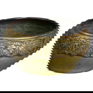 19th Century Antique Chinese Bronze Bowl with Embossed Floral Design: 19th Century Antique Chinese Bronze Bowl with Embossed Floral Design This stunning Antique Chinese Bronze Bowl features an intricately embossed floral border, showcasing exquisite craftsmanship from t