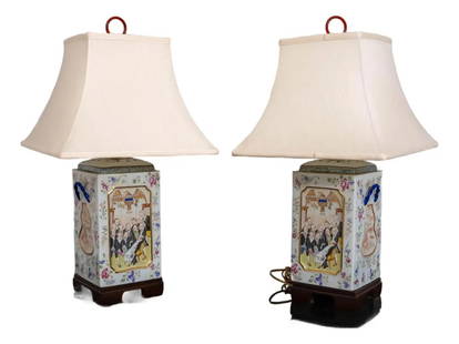 Vintage Chinese Porcelain Box Lamps Pair with Shades: Vintage Chinese Porcelain Box Lamps Pair with Shades This exquisite pair of Chinese square porcelain box lamps features stunning representations of John Trumbull's painting "The Declaration of Indepen