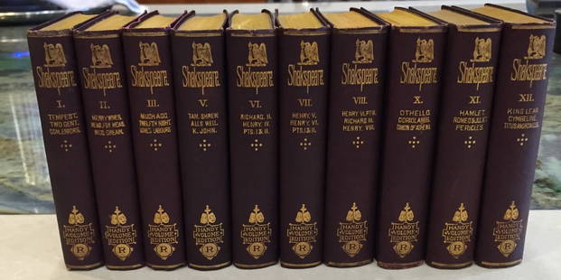 1900 Miniature 10 Volume Collection of Shakespeare Books: 1900 Miniature 10 Volume Collection of Shakespeare Books This exquisite collection features 10 miniature books of William Shakespeare published in 1900. Each book is in good condition considering its