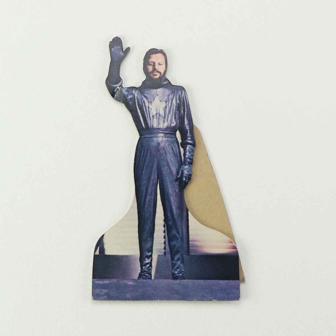 Vintage 1974 Ringo Starr Goodnight Vienna Promo Display 8.5 x 4.75: Vintage 1974 Ringo Starr Goodnight Vienna Promo Display 8.5 x 4.75 Original 1974 Ringo Starr Goodnight Vienna Promo Display. This is a true vintage display, not a modern reproduction. Display is in go