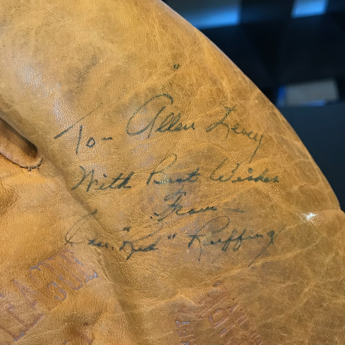 Red Ruffing Signed 1930's Game Model Baseball Glove JSA COA New York Giants: Red Ruffing Signed 1930's Game Model Baseball Glove JSA COA New York Giants This is an original 1930's game model baseball glove signed by Red Ruffing, a notable player from the New York Giants. The g