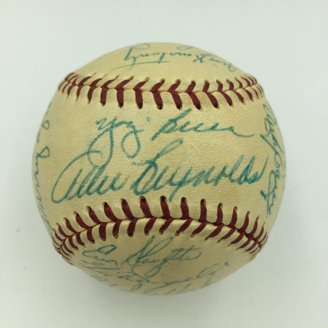 1954 New York Yankees Team Signed Baseball Mickey Mantle JSA COA: 1954 New York Yankees Team Signed Baseball Mickey Mantle JSA COA This remarkable 1954 New York Yankees team signed baseball features 25 bold blue ink signatures, including those of legendary players M