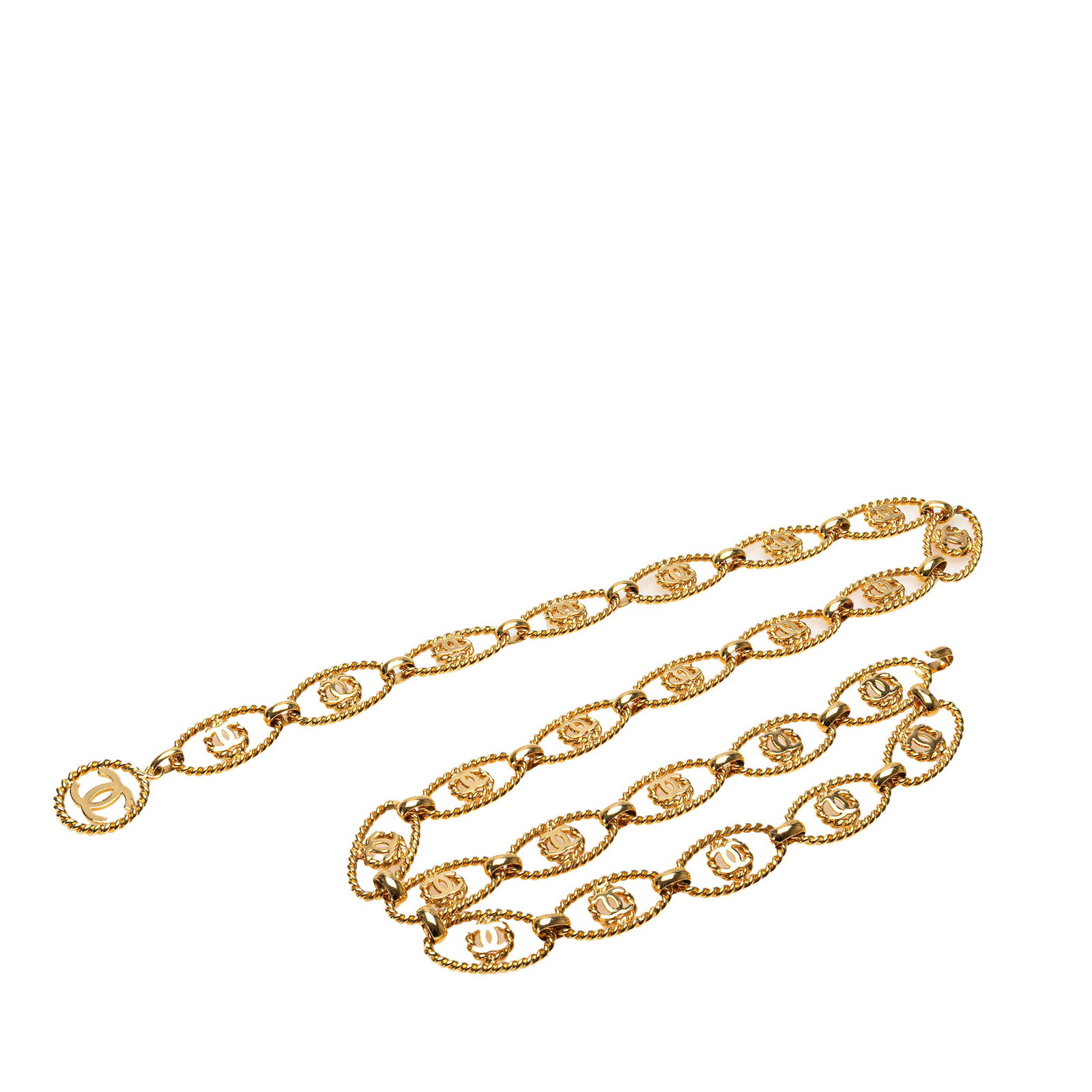 Chanel CC Gold Plated Rope Chain Belt Luxury Accessory: Chanel CC Gold Plated Rope Chain Belt Luxury Accessory Elevate your accessory collection with this stunning Chanel CC Gold Plated Rope Chain Belt. Crafted with a gold tone metal body, it features a se