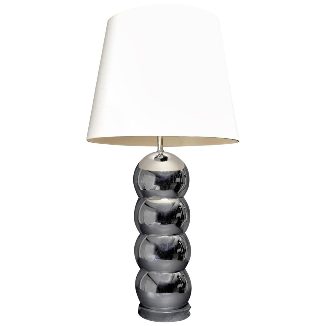 Kovacs Chrome Ball Table Lamp 32in Modern Design: Kovacs Chrome Ball Table Lamp 32in Modern Design This stunning stacked chrome ball table lamp, attributed to Kovacs Lighting, showcases a sleek and modern design. The lamp is in clean, original, and w