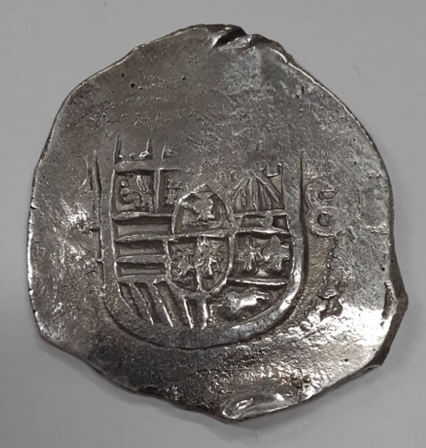Circa 1640 8 Reales Silver Coin Shield-Type Cob Concepcion Shipwreck: Circa 1640 8 Reales Silver Coin Shield-Type Cob Concepcion Shipwreck This historical Circa 1640 8 Reales Silver Coin features a classic Shield-Type Cob design, representing a significant piece of Colo
